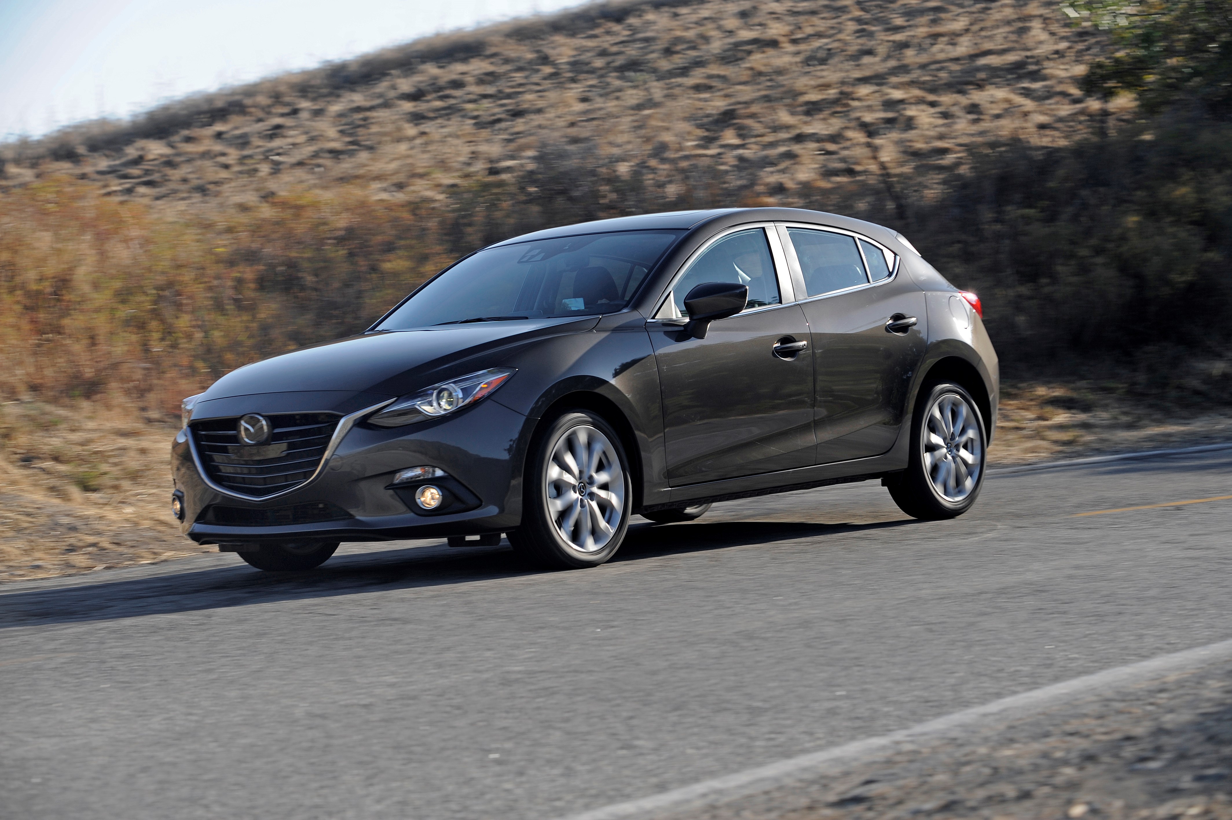 Mazda 3 годы. Mazda 3 2014. Mazda 3 Hatchback 2014. Мазда 3 хэтчбек 2014. Mazda 3 III.