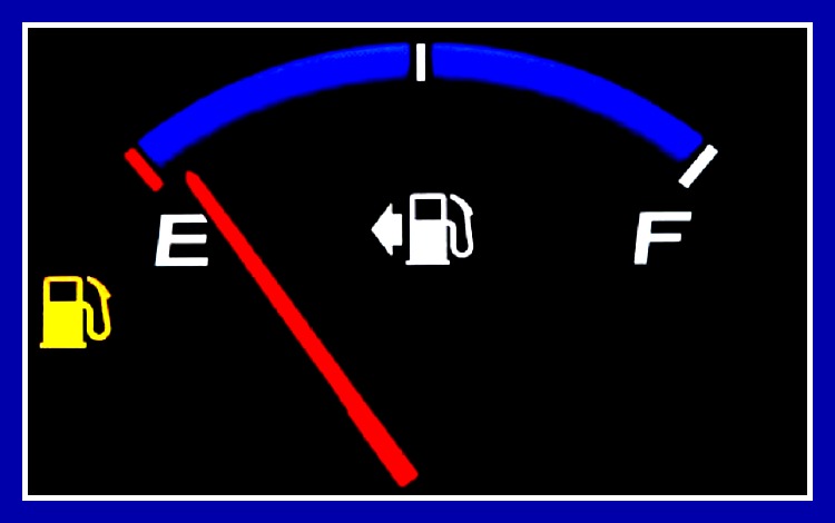 Automobile. Plein de carburant : pourquoi il ne faut jamais remplir votre  réservoir à ras bord
